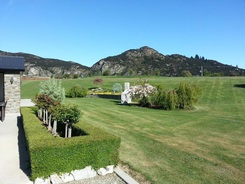 Wanaka Alpine Lodge Exterior photo